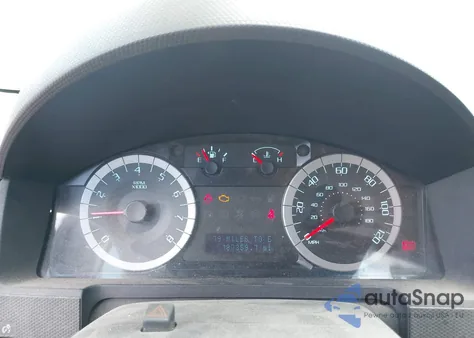 2010 Ford Escape Xlt z USA, uszkodzony, nr VIN 1FMCU0D70AKD43790